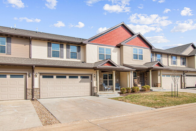 Photo - 414 Churchill Dr