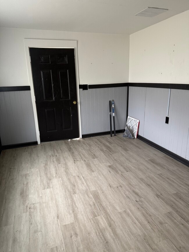 Photo - 319 Harding St