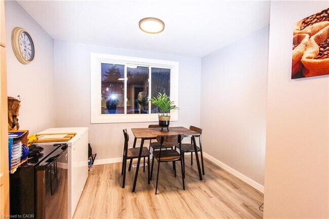 Photo - 67 Karen Walk