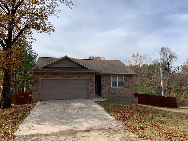 Front - 13327 Longridge Ln House