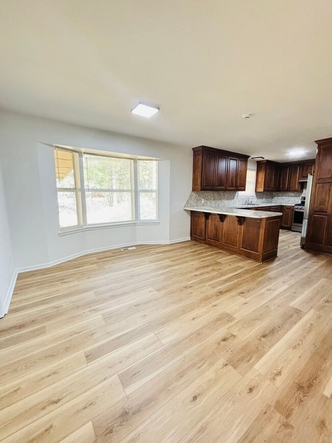 Photo - 12403 Dreher Rd