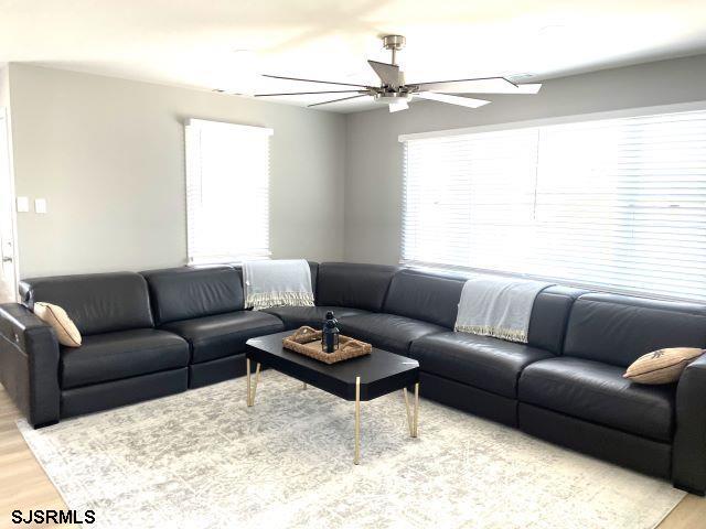 Photo - 9401 Winchester Ave