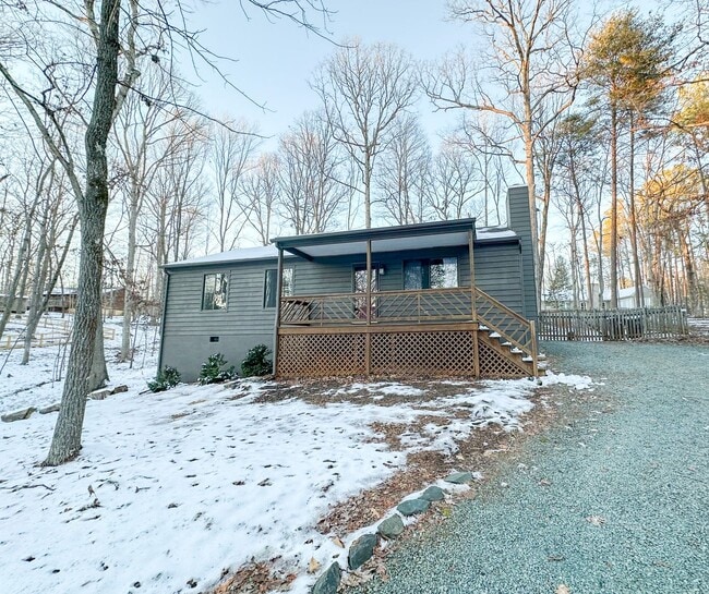 Photo - 3 Bedroom/2Bath Ranch inside Lake Monticello Community