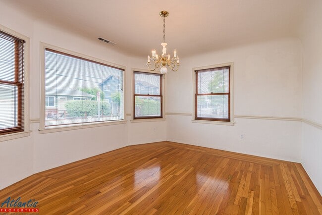 Photo - 1385 47th Ave