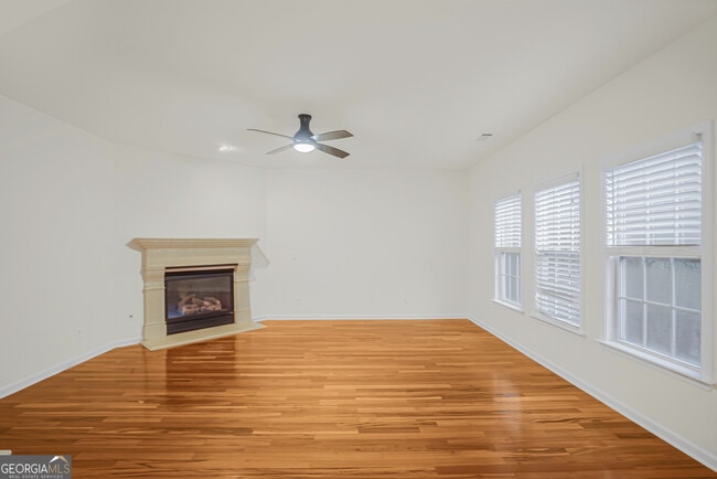 Photo - 7646 Forest Glen Way