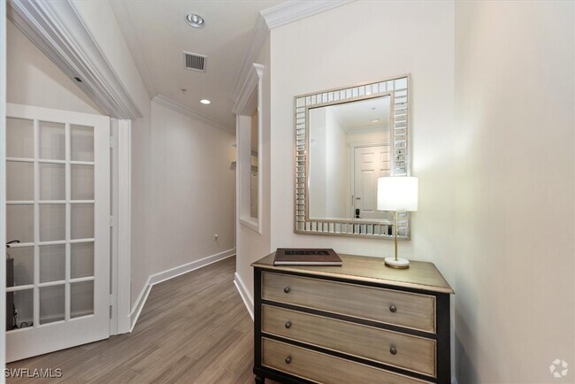 Building Photo - 555 5th Ave S Unit 204 Rental