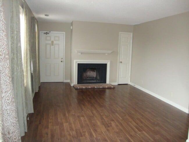Photo - Townhome near I-65/Nashville