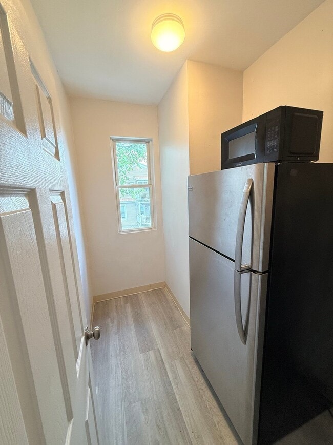 Photo - 154 Stanwood St Unit 3