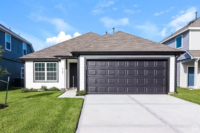 Building Photo - 5107 Hector Gustavo Dr Rental
