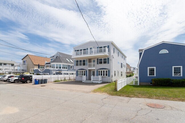 2 Groveland St
