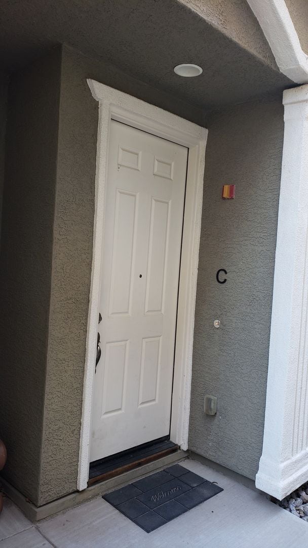 Photo - ONLY $2,250 PER MONTH FOR THIS SPACEIOUS 2 BEDROOM, 2 BATHROOM CONDO WITH GARAGE IN THE DAMONTE R...