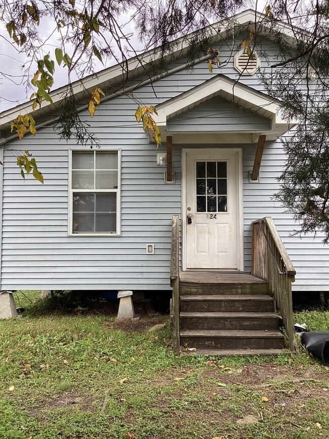 3 bedroom, 2 bathroom home close to ULL! - 3 bedroom, 2 bathroom home close to ULL!