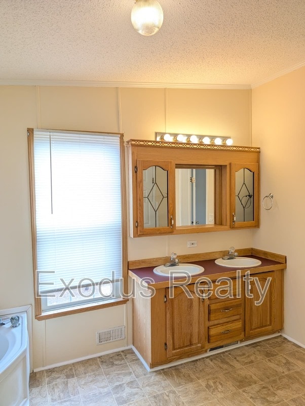 Photo - 73 Forest Dr