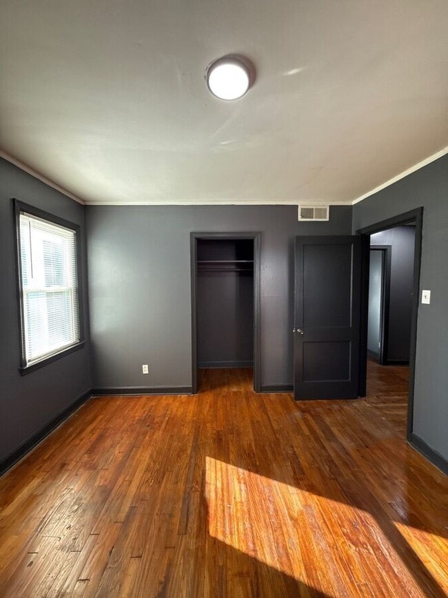 Photo - 761 Gracewood St