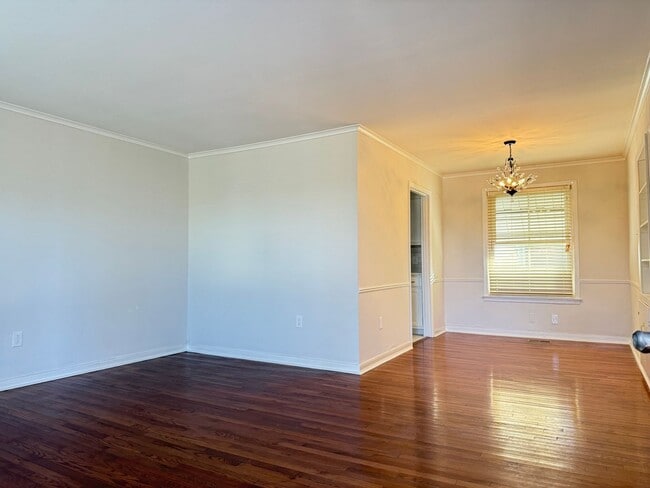 Photo - 2008 Brownwood Rd