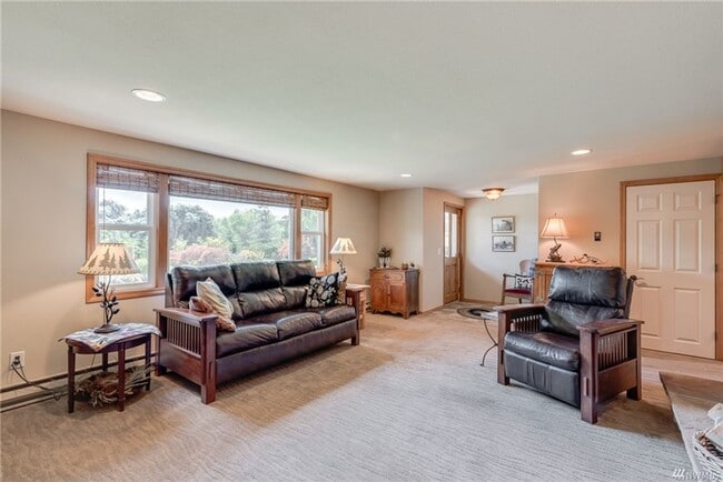 Photo - **MOVE-IN SPECIAL** Spacious 2-Story Home in Sunnyslope!