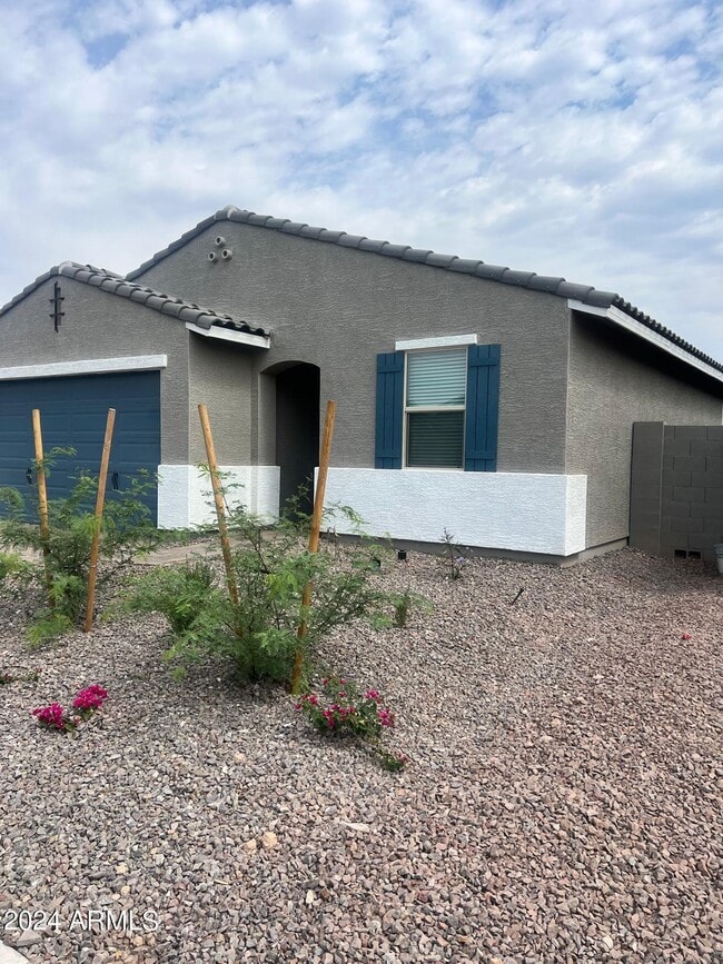 Photo - 7044 W Desert Dr