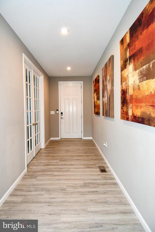 Building Photo - 7706 Colburn Dr Rental