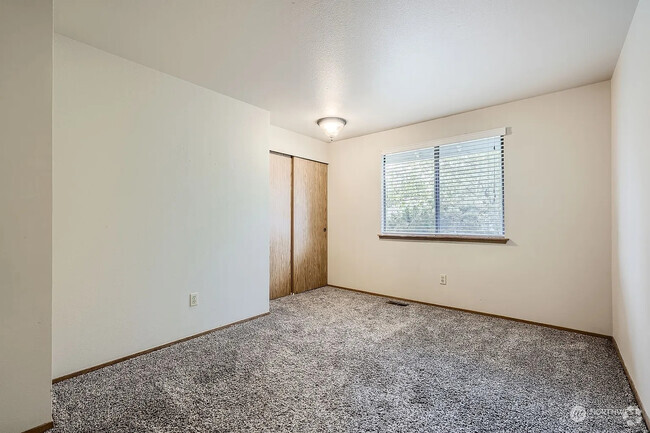 Building Photo - 2739 SW 347th Pl Rental