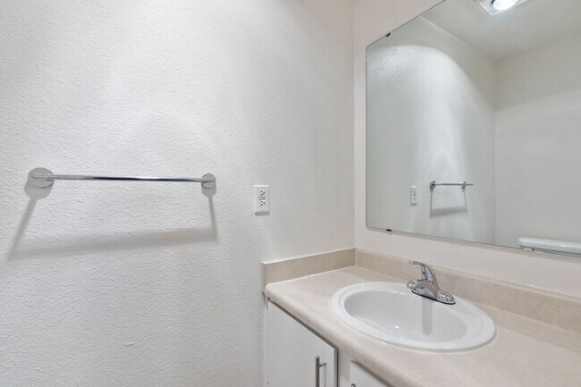 Photo - 6003 Unit 2