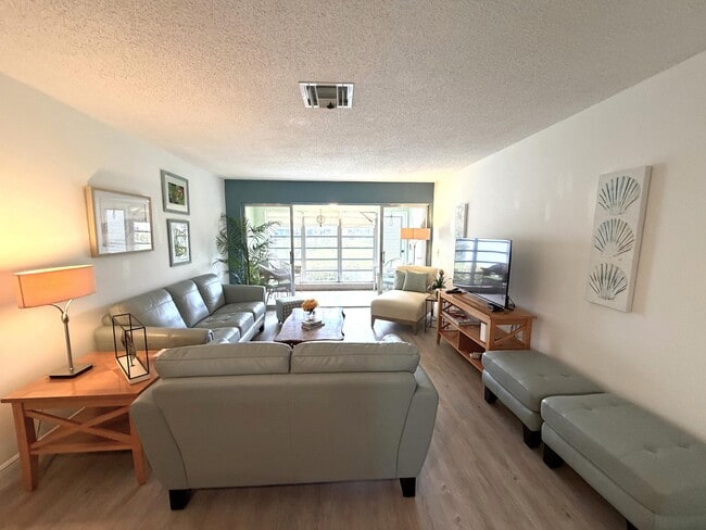 Photo - 2520 Pansy Ln