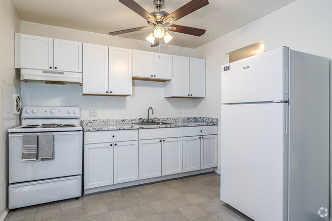 2BD, 1.5BA - 1000SF