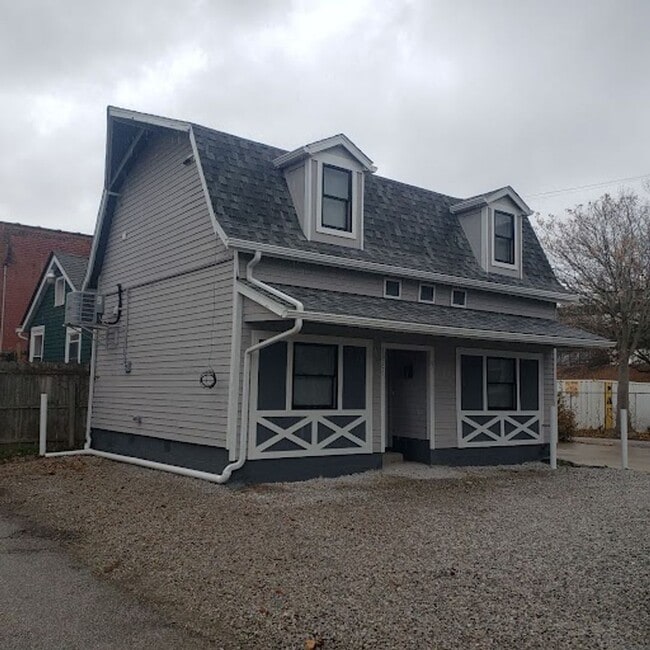 Photo - 1966 Randall Rd Unit 1966 Randall Rd  #5 - Back House