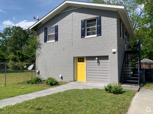 Building Photo - 302 Henry St Rental