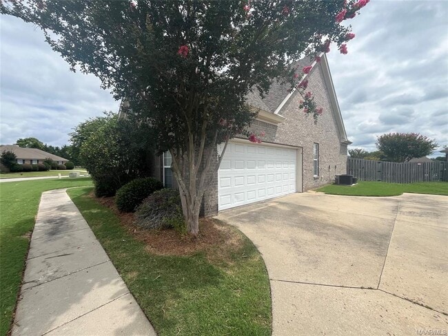 Photo - 9515 Helmsley Cir