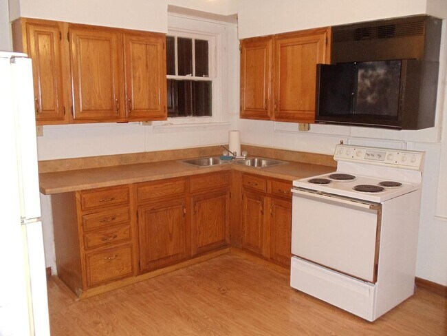 Photo - 2 Bedroom Brick Home $1095