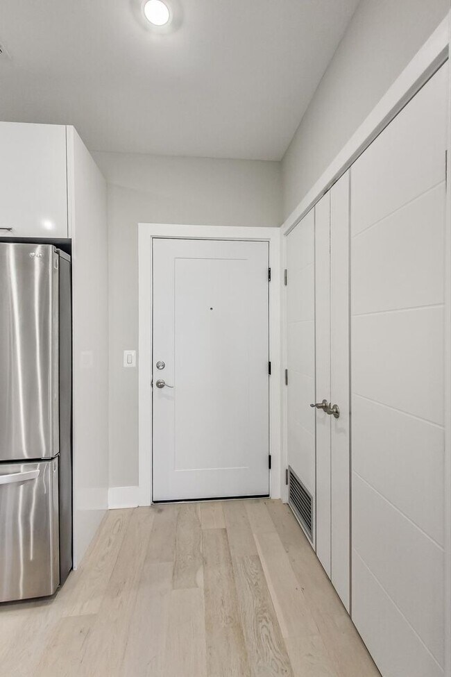 1638 K St NE Unit 302