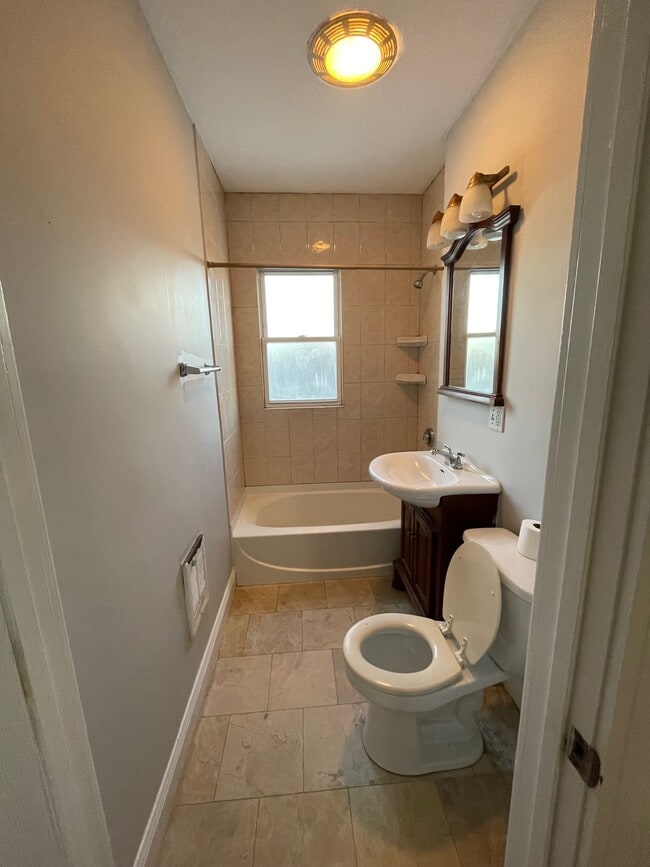 Photo - 21 Shepard St Unidad