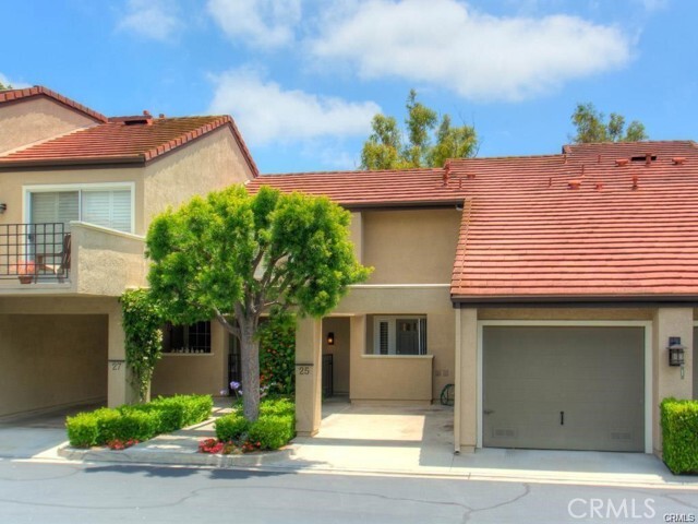Photo - 25 Stanford Ct Townhome
