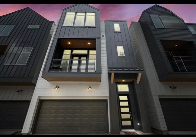 Building Photo - 1410 Milby St