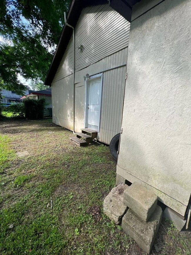 Photo - 3960 Harding DR.