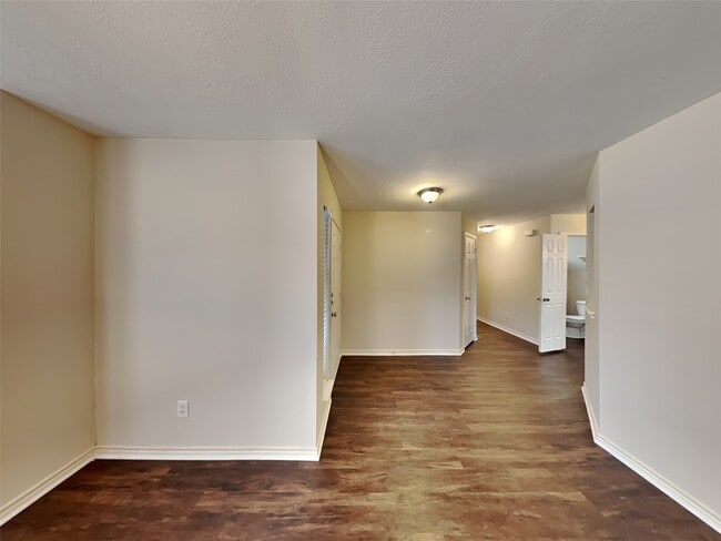 Photo - 2219 Shady Pine Dr