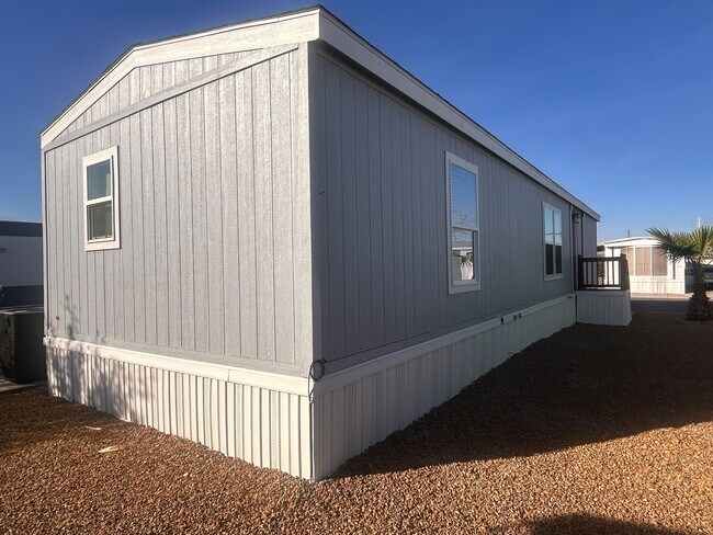 Photo - 2627 S Lamb Blvd