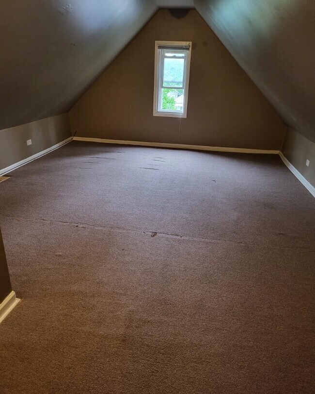 Photo - 8752 S Saginaw Ave