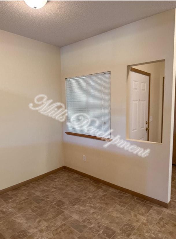 2 Bed 1-2 Bath