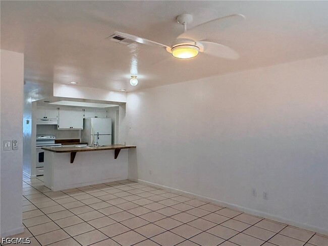 Photo - 729 SW 39th St