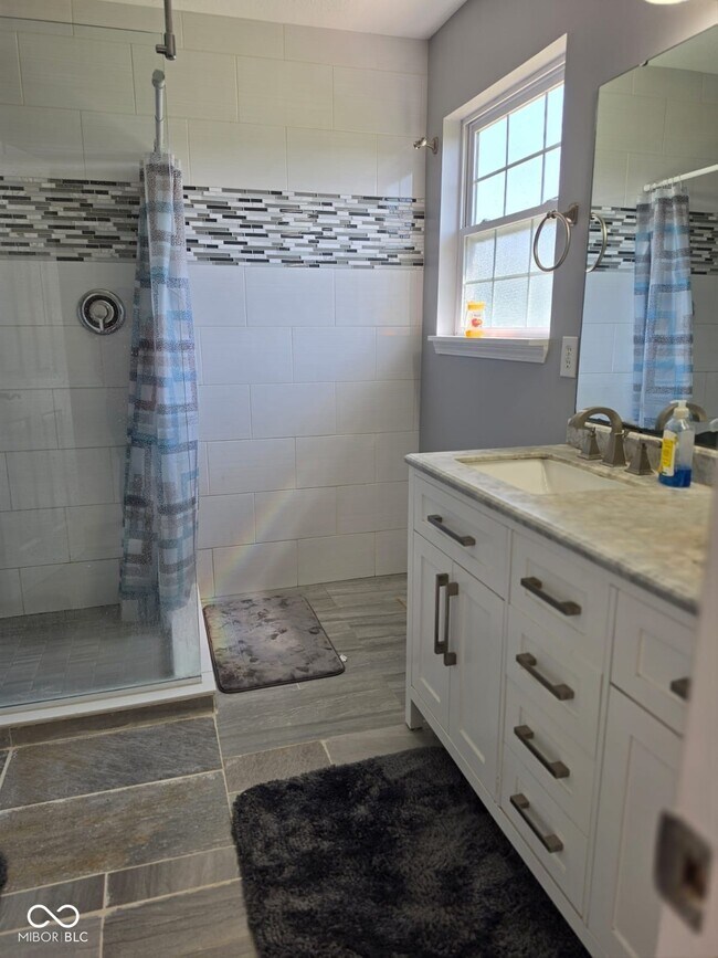 Photo - 7569 Shasta Dr