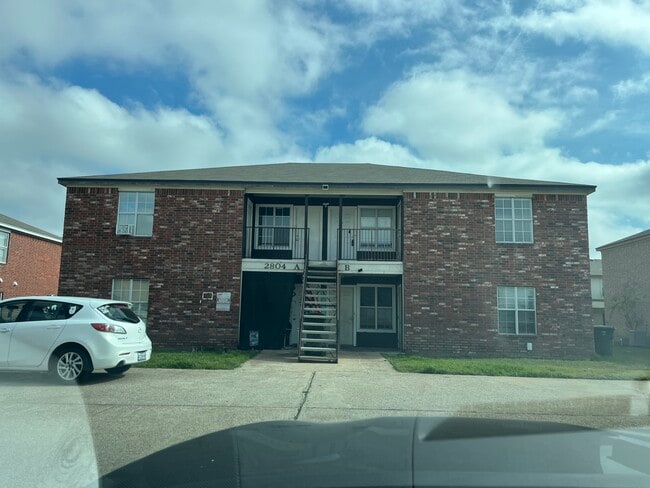 Photo - 2804 Cantabrian Dr