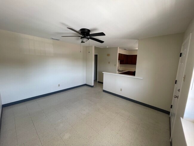 Photo - 3801 Salinas Ave Unidad 9