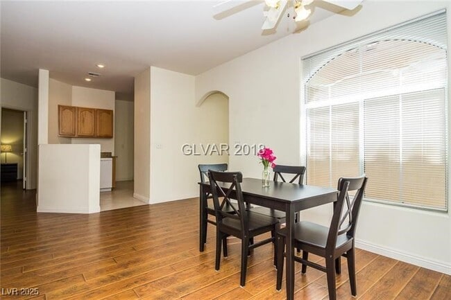 Photo - 2050 W Warm Springs Rd Unidad 2522 Rental