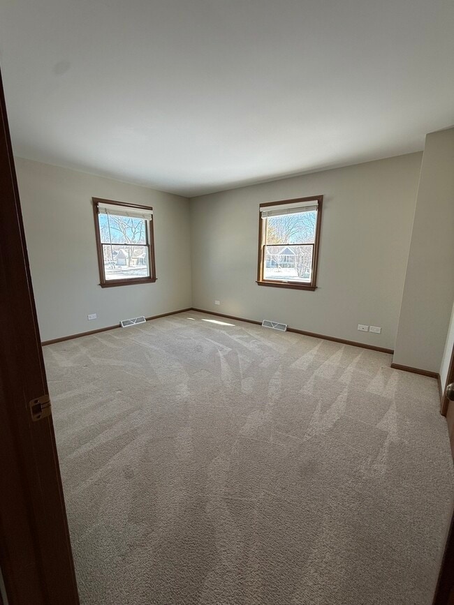 Photo - 39 Spuhler Dr Unit 39