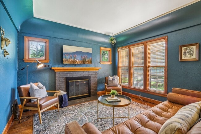 Photo - 6225 N Green Bay Ave