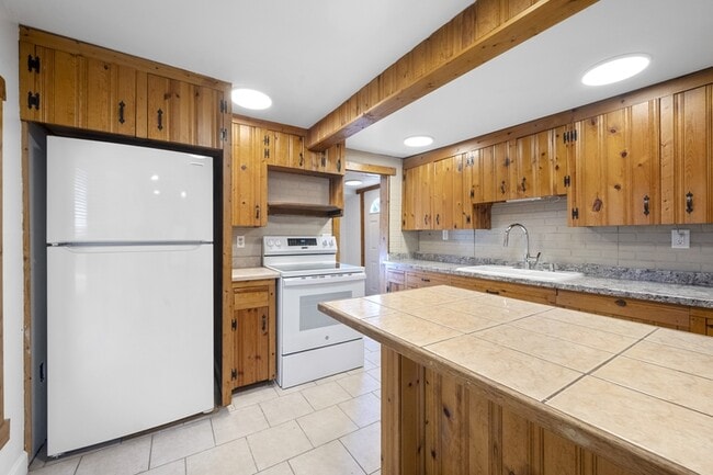 Photo - 31 Heights Rd