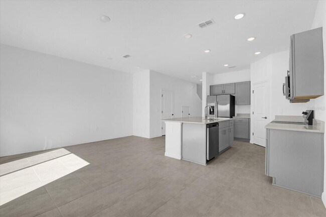 Photo - 3756 Sepia St