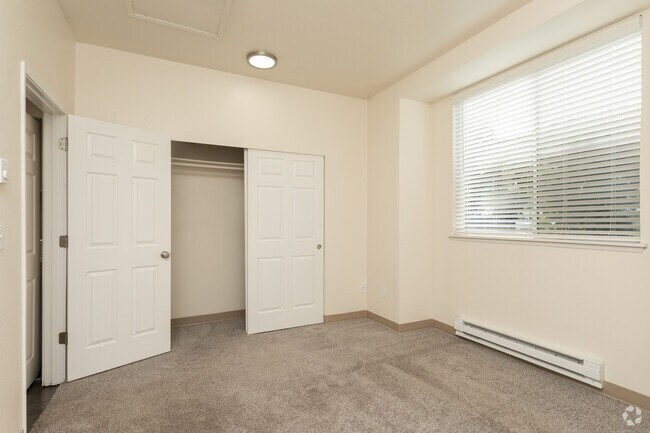 1BR, 1BA - 720SF