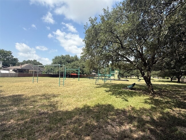 Photo - 1703 Windy Knoll Dr